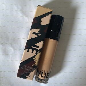 Kylie Jenner Skin concealer - Pinenut